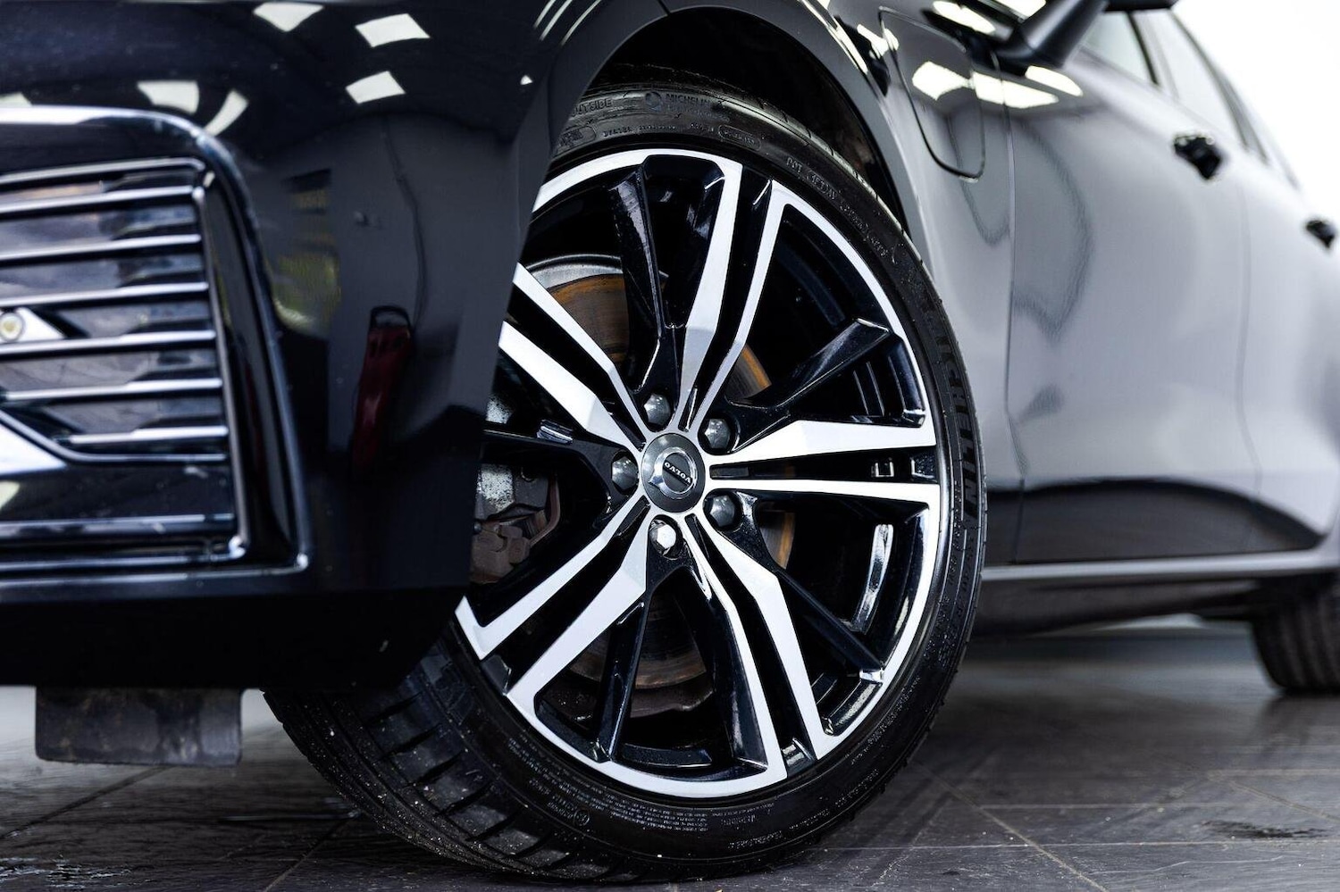 Used Volvo V60 2021 for sale - 75962620: Photo 9