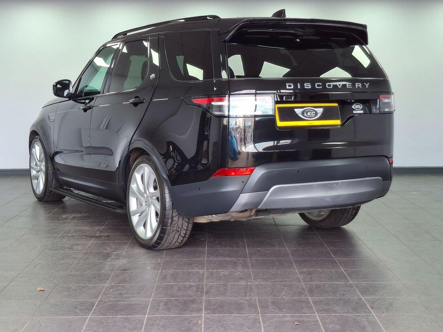 Used Land Rover Discovery 2019 for sale - 76347115: Photo 14