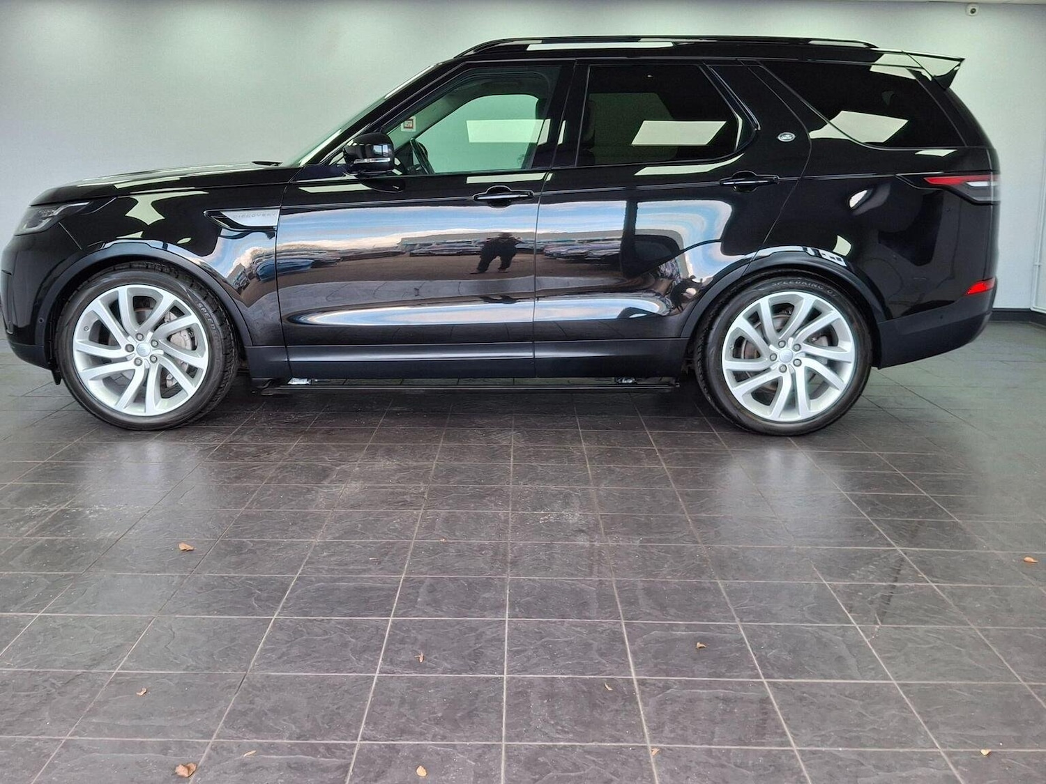 Used Land Rover Discovery 2019 for sale - 76347115: Photo 25