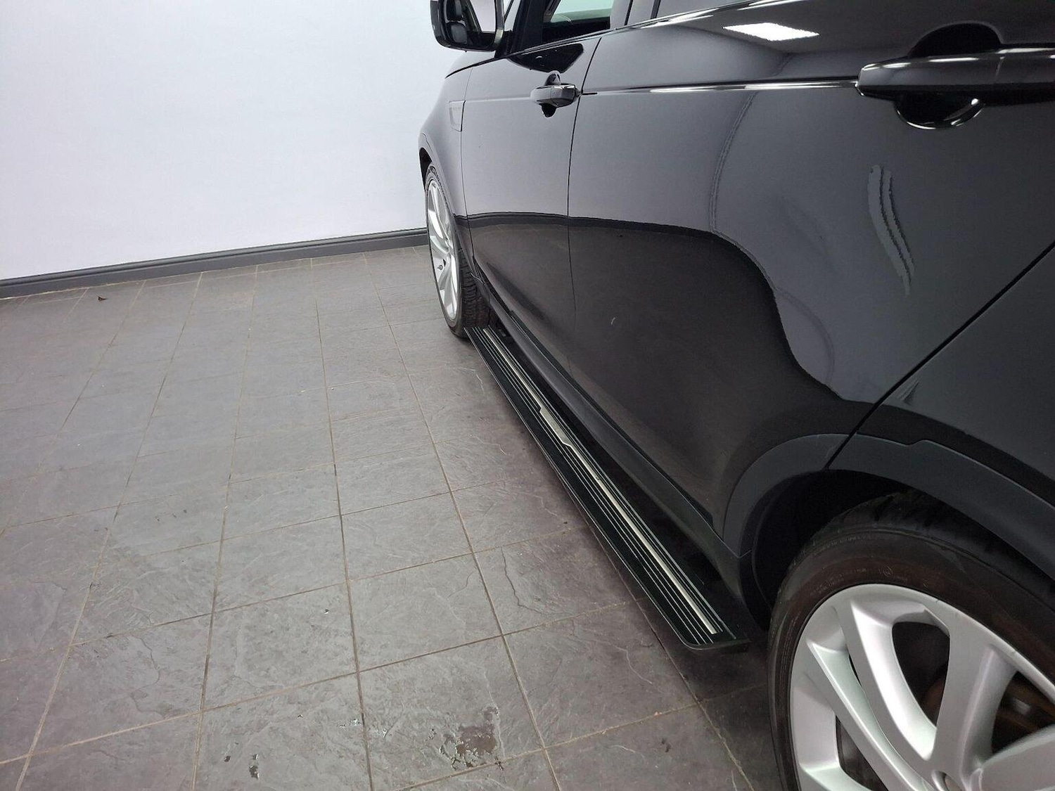 Used Land Rover Discovery 2019 for sale - 76347115: Photo 52