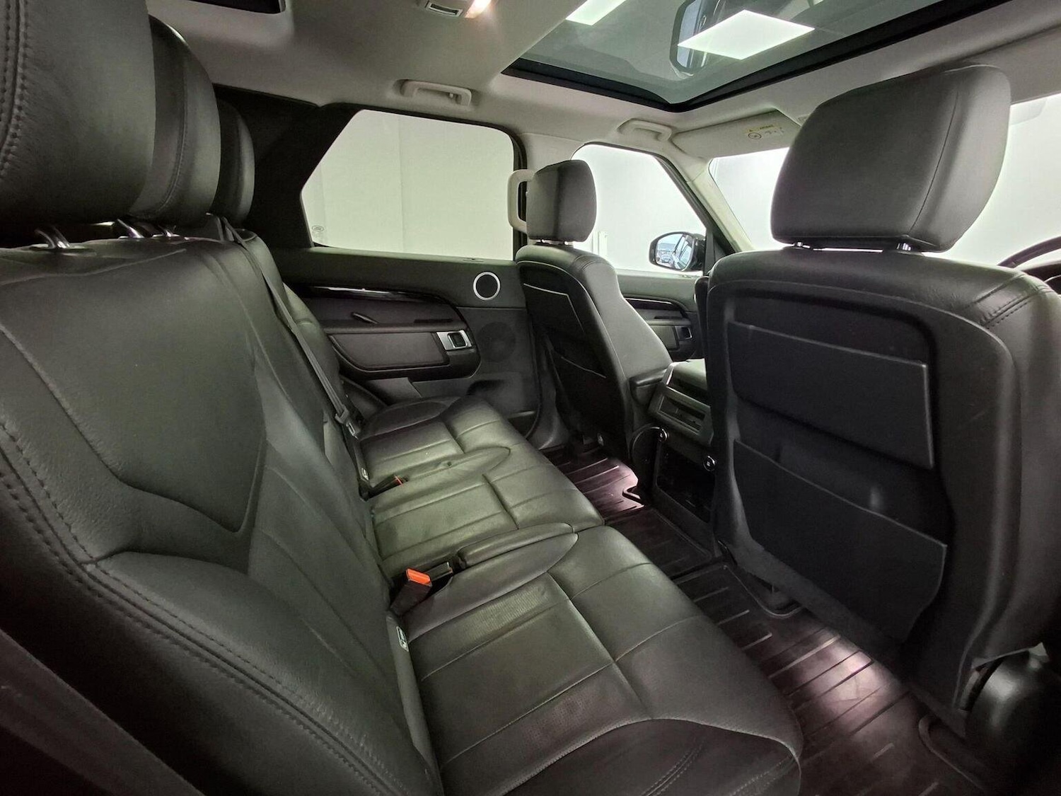 Used Land Rover Discovery 2019 for sale - 76347115: Photo 8