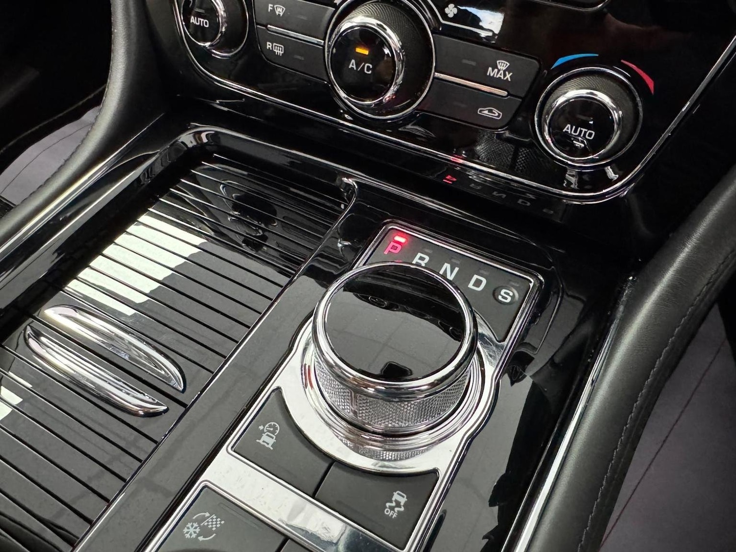 Used Jaguar XJ 2020 for sale - 76430900: Photo 28