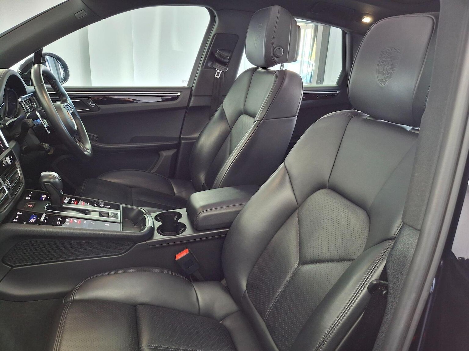 Used Porsche Macan 2021 for sale - 78070288: Photo 13