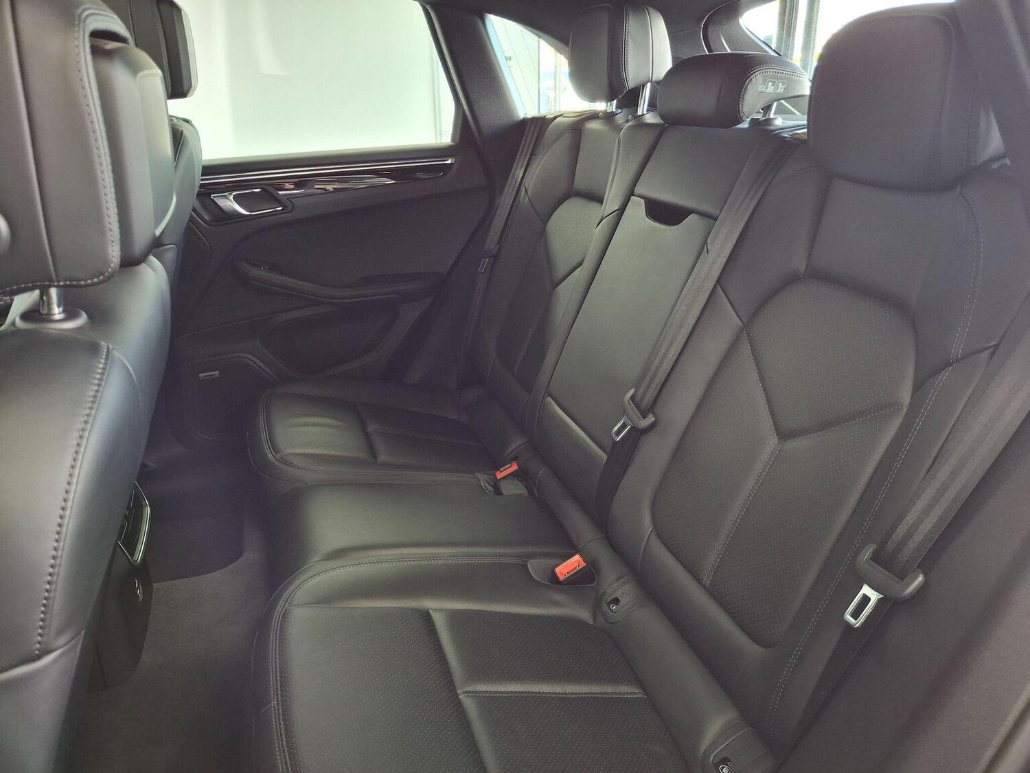 Used Porsche Macan 2021 for sale - 78070288: Photo 15