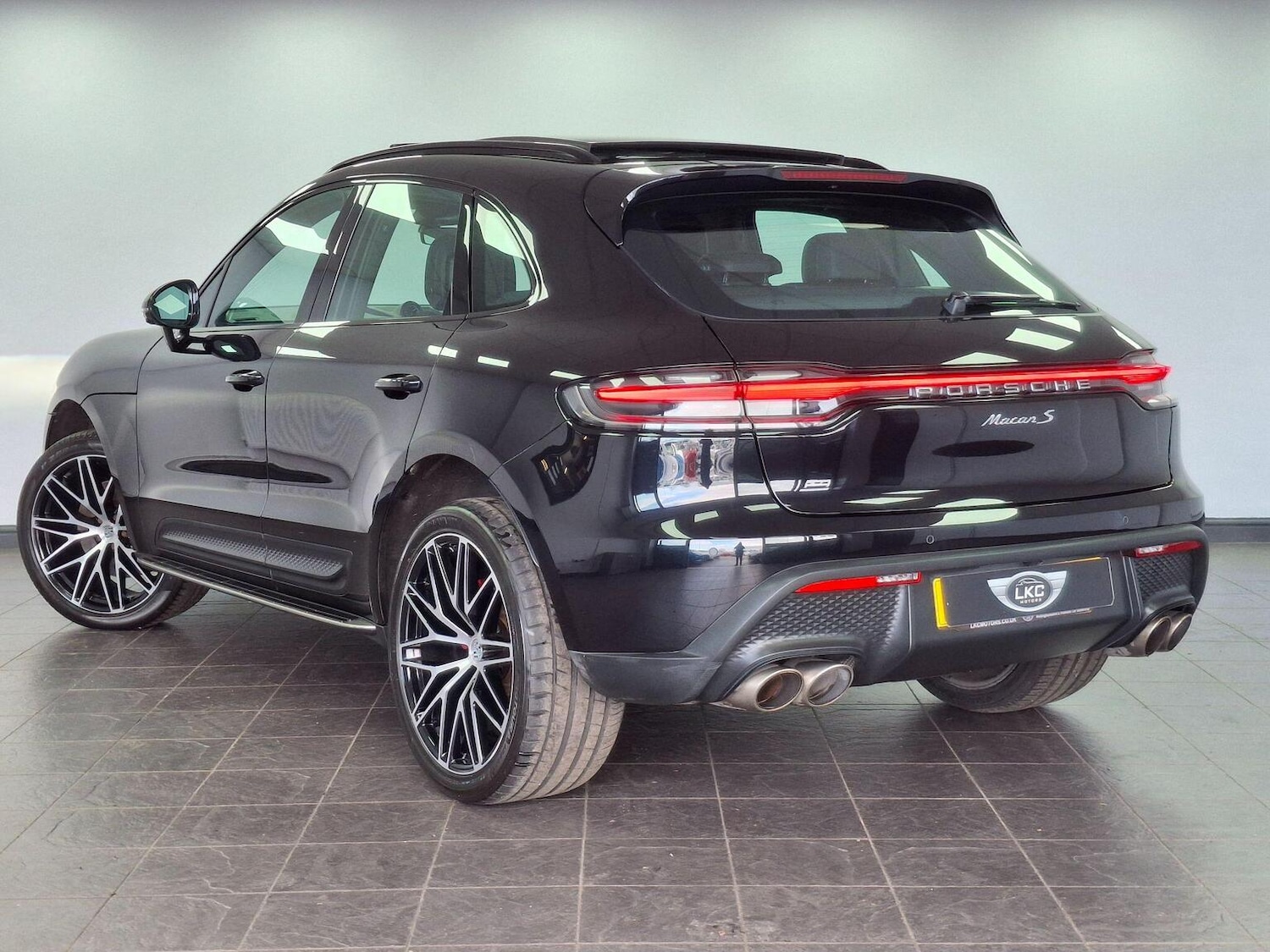 Used Porsche Macan 2021 for sale - 78070288: Photo 17