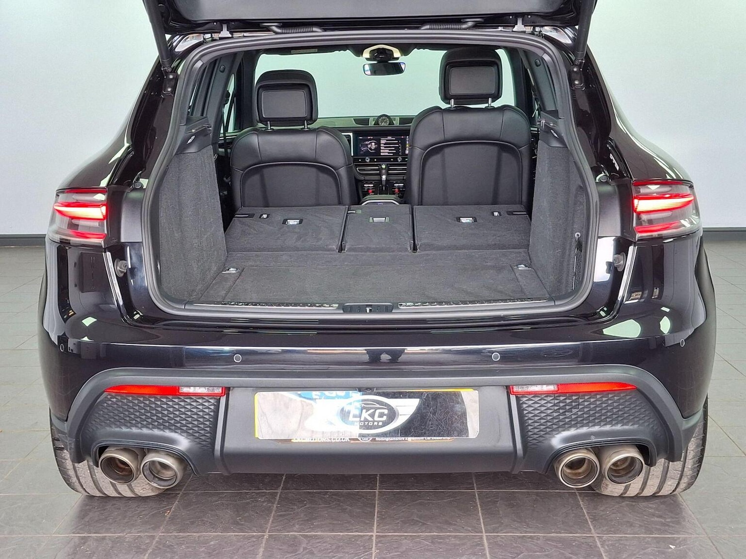 Used Porsche Macan 2021 for sale - 78070288: Photo 26