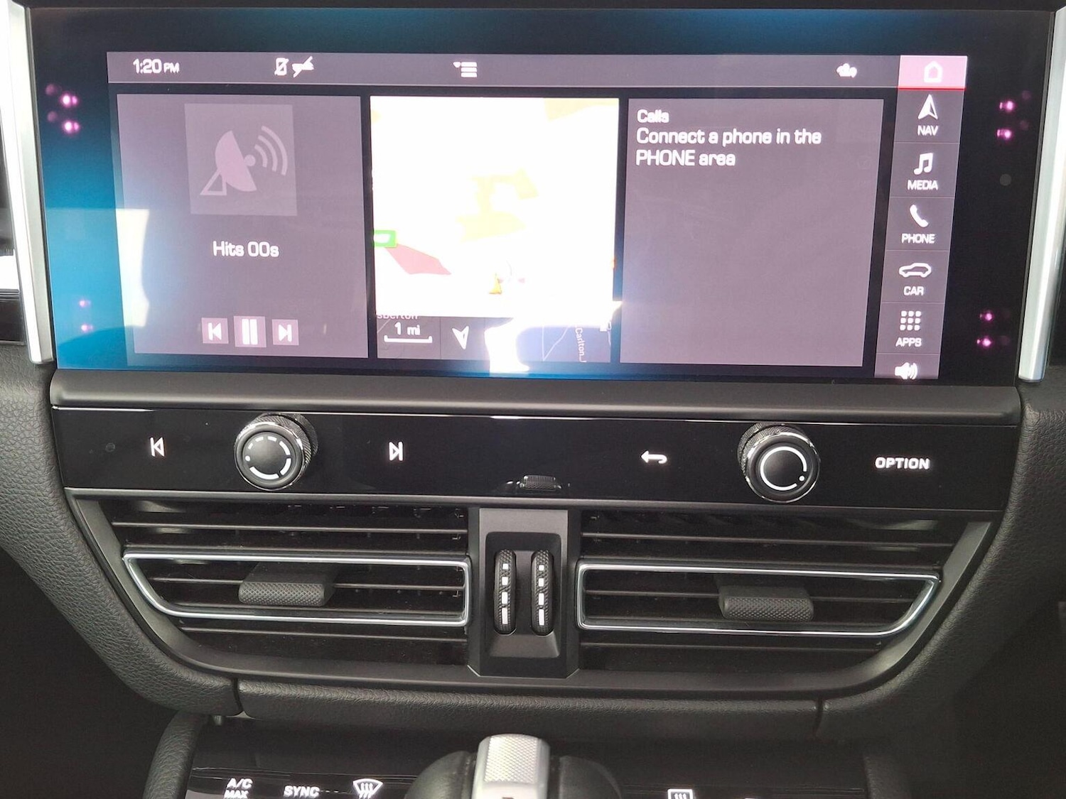 Used Porsche Macan 2021 for sale - 78070288: Photo 46