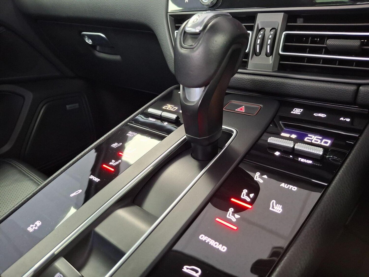 Used Porsche Macan 2021 for sale - 78070288: Photo 69