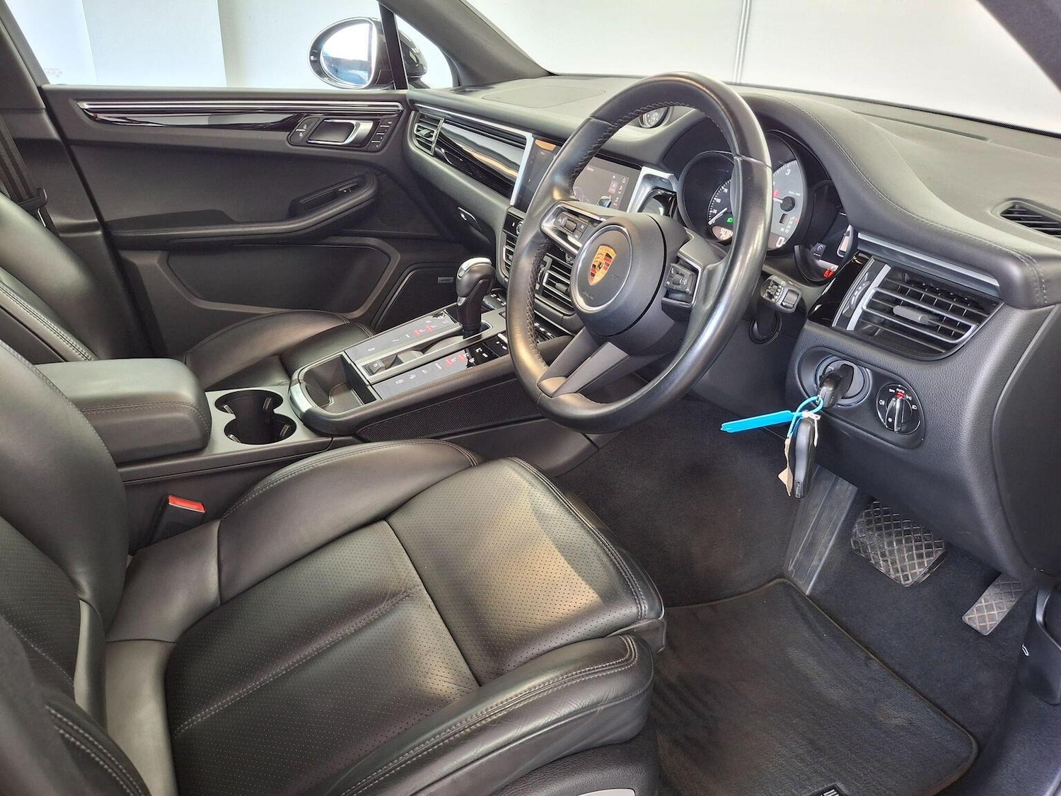 Used Porsche Macan 2021 for sale - 78070288: Photo 7