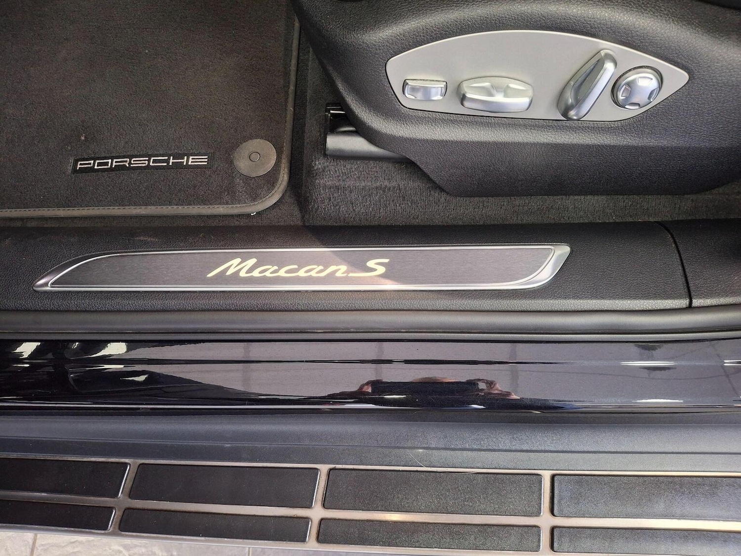 Used Porsche Macan 2021 for sale - 78070288: Photo 78