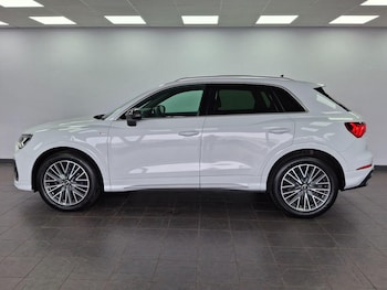 Used Audi Q3 2022 for sale - 77590076: Photo