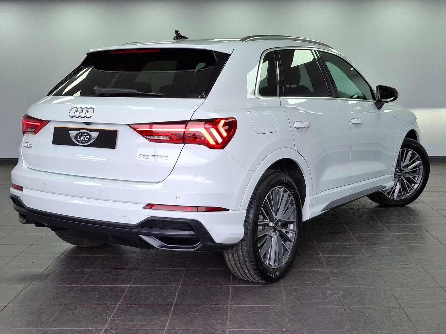 Used Audi Q3 2022 for sale - 77590076: Photo 74