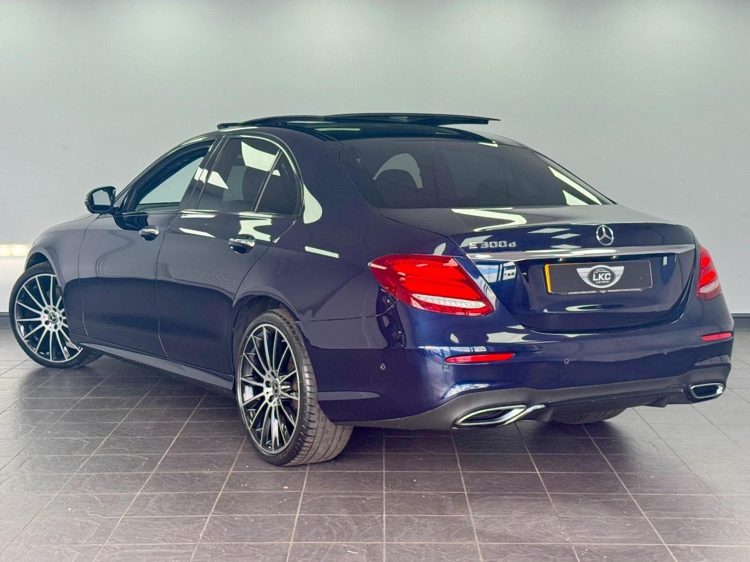 Used Mercedes-Benz E Class 2020 for sale - 76794586: Photo 14