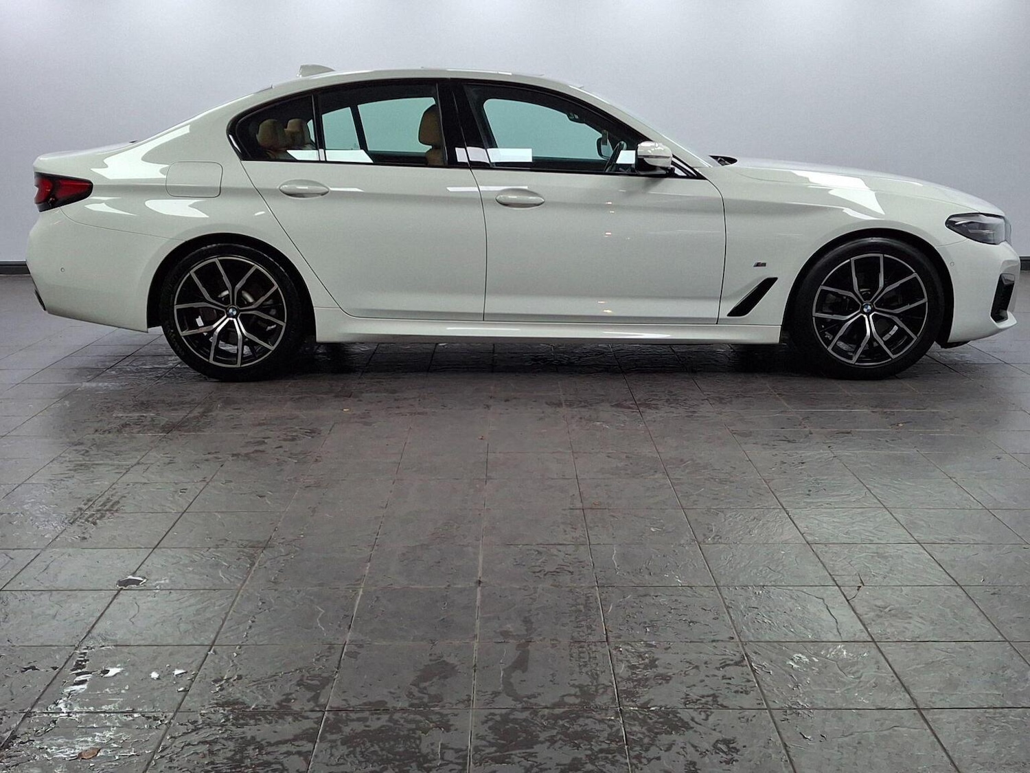 Used BMW 5 Series 2022 for sale - 76618664: Photo 11