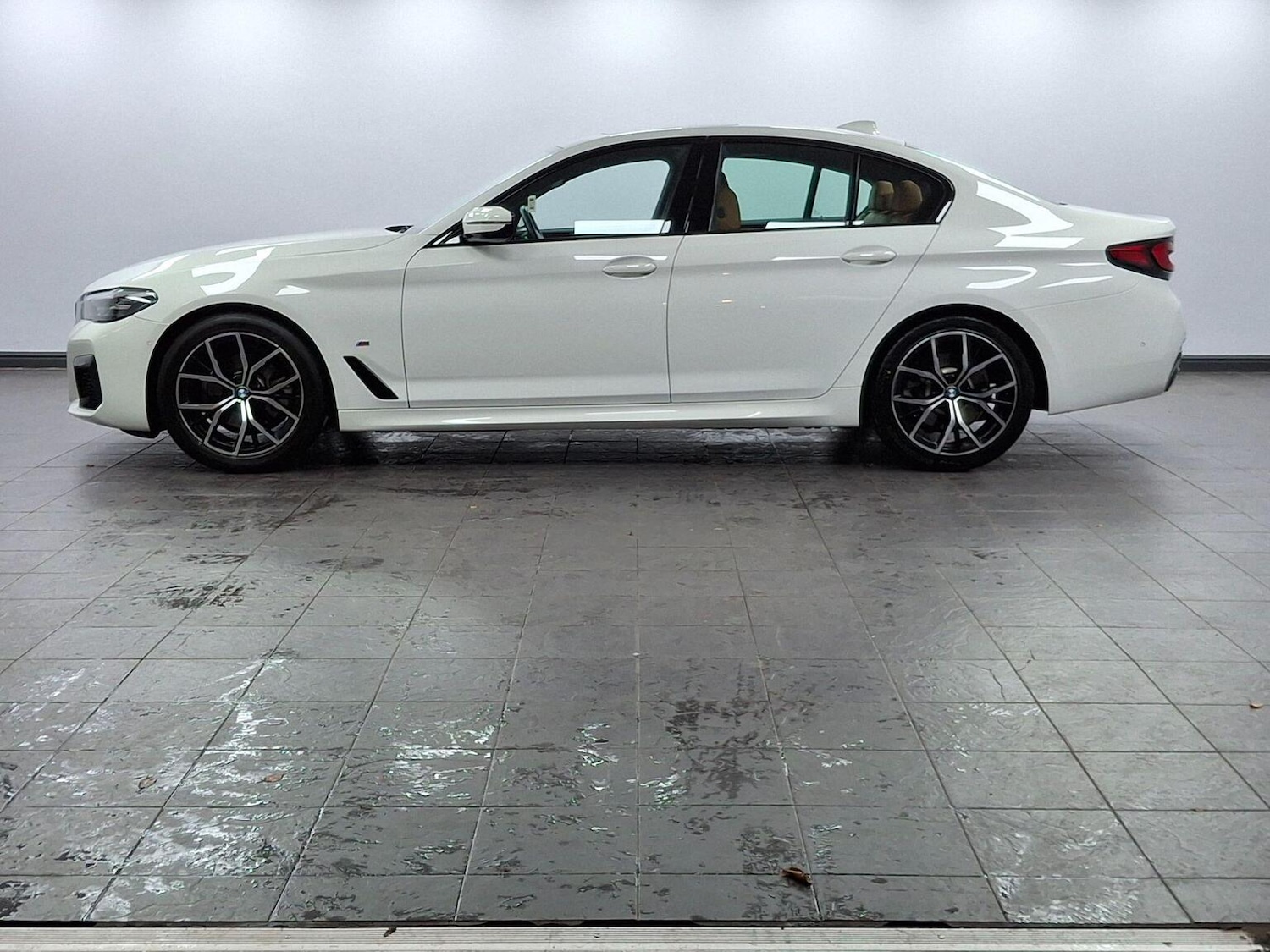 Used BMW 5 Series 2022 for sale - 76618664: Photo 15