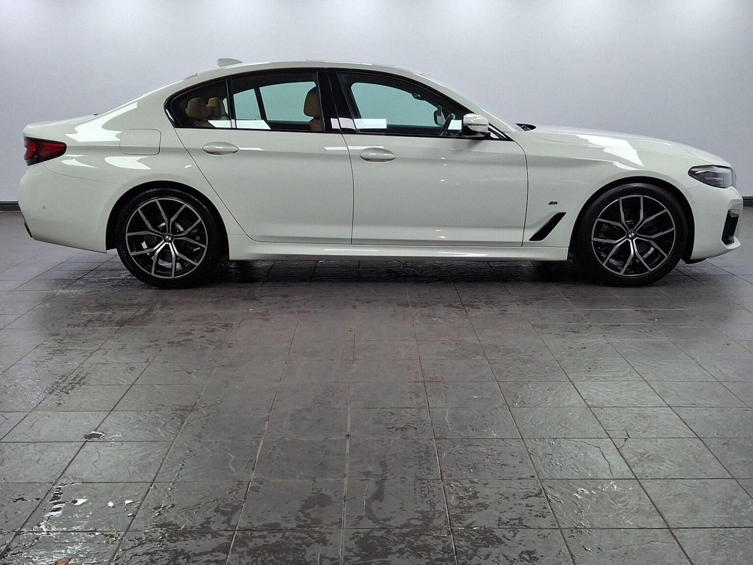 Used BMW 5 Series 2022 for sale - 76618664: Photo 45