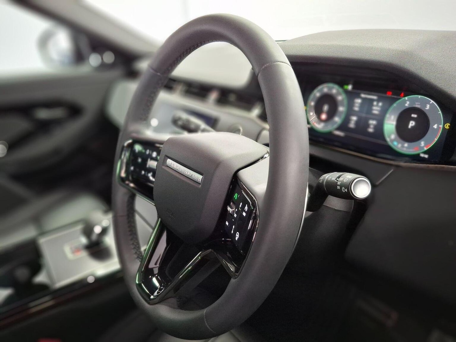 Used Land Rover Range Rover Evoque 2025 for sale - 76396987: Photo 16