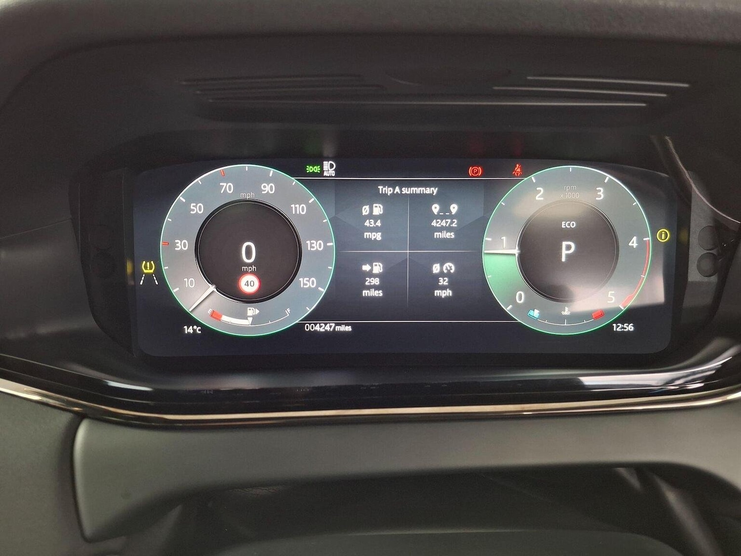 Used Land Rover Range Rover Evoque 2025 for sale - 76396987: Photo 5