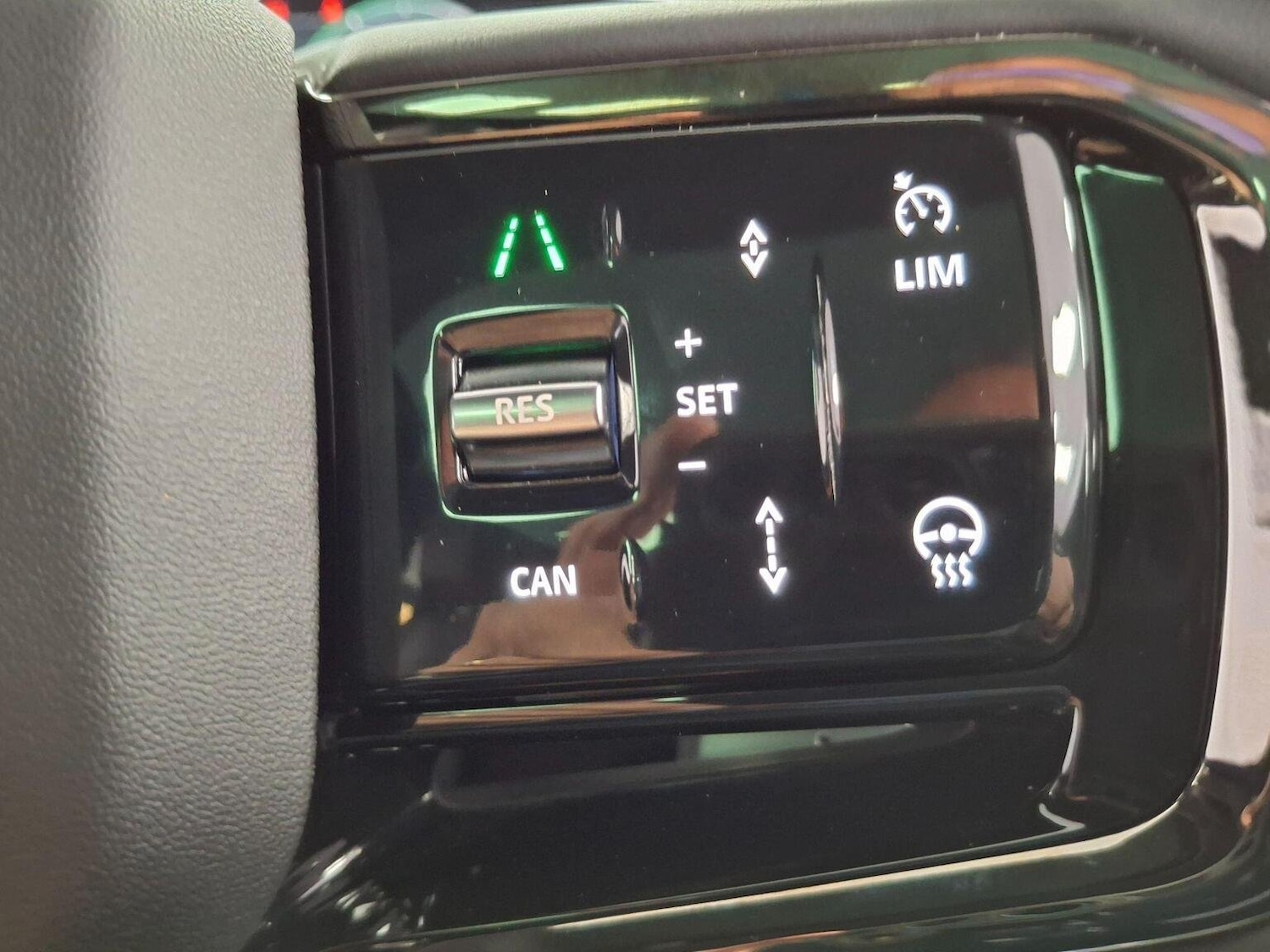 Used Land Rover Range Rover Evoque 2025 for sale - 76396987: Photo 8