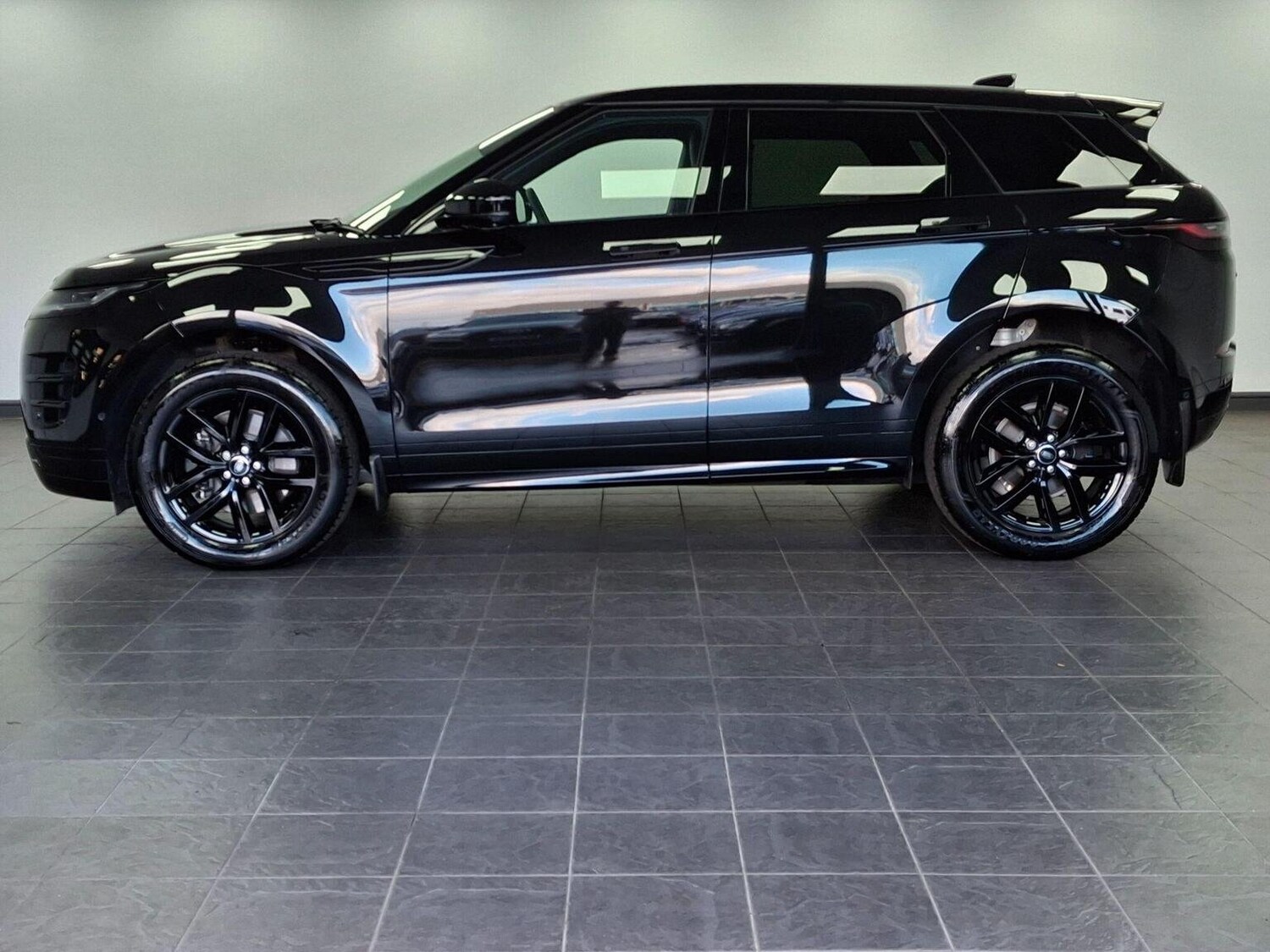 Used Land Rover Range Rover Evoque 2025 for sale - 76396987: Photo 86