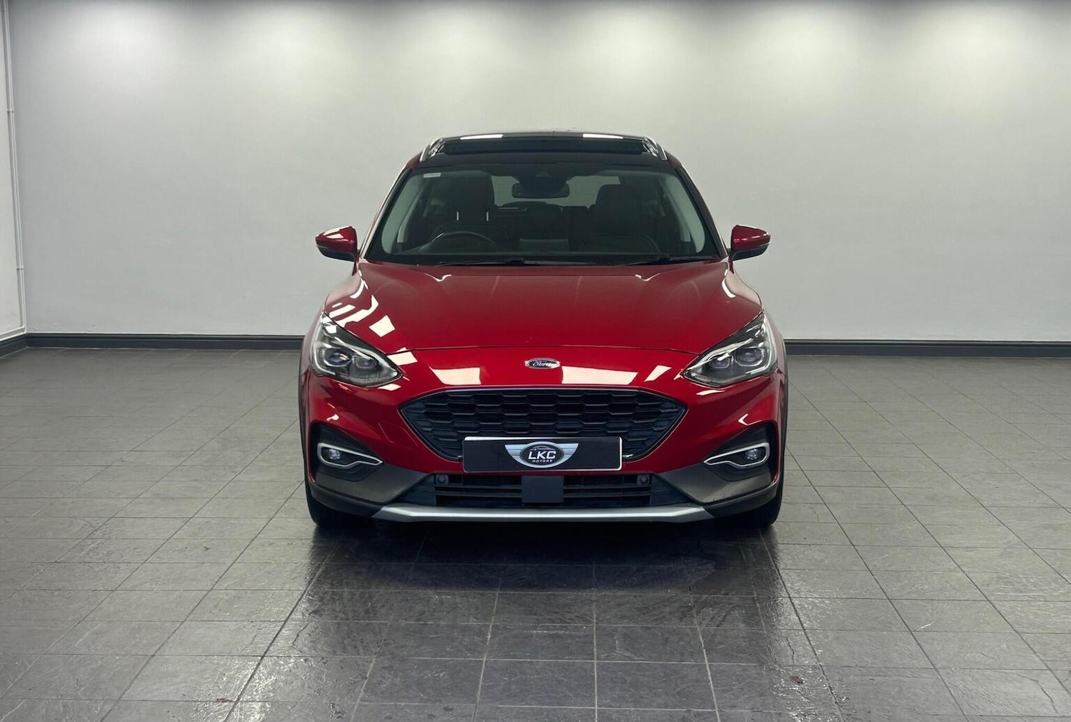 Used Ford Focus 2021 for sale - 76979541: Photo 3