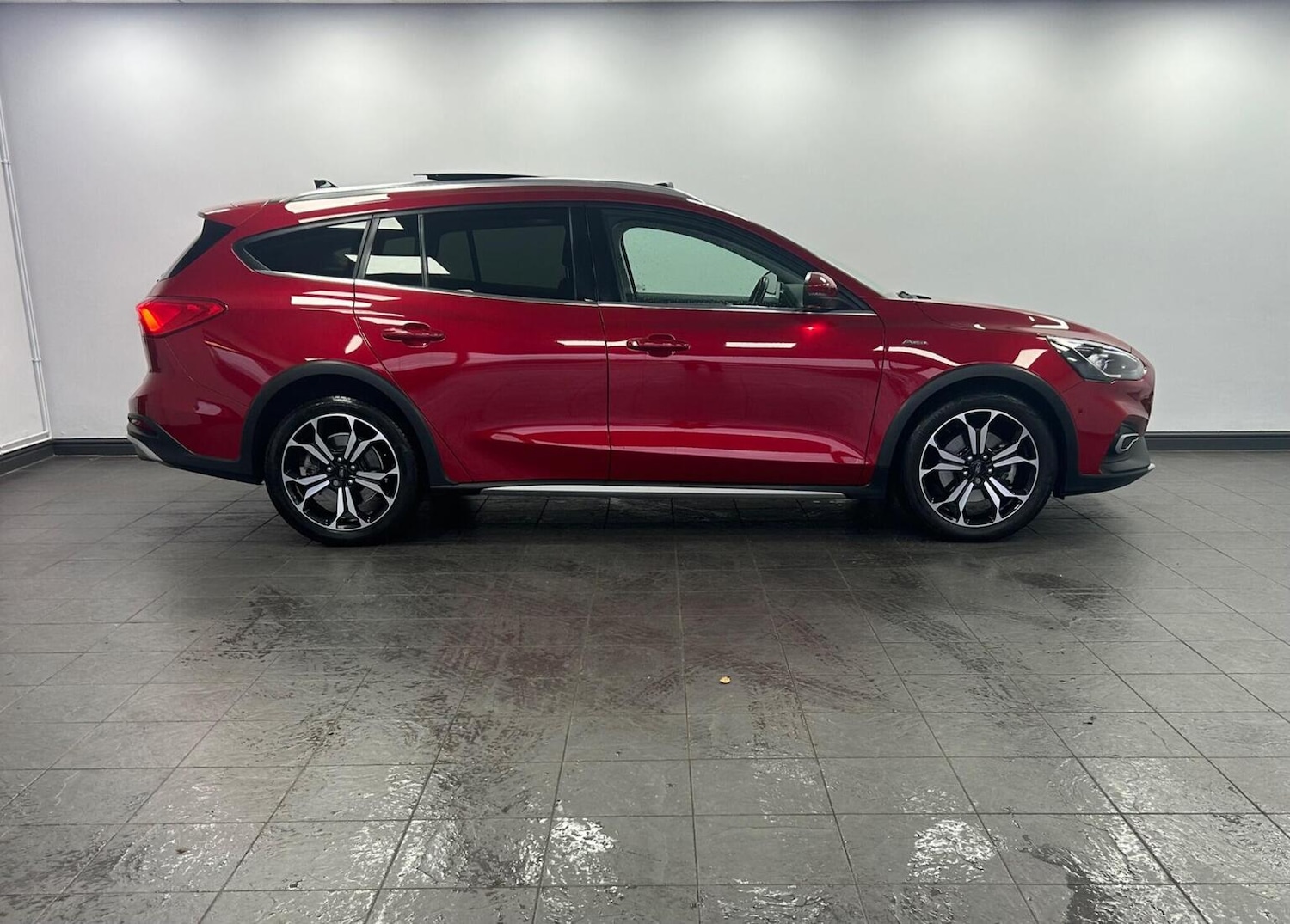 Used Ford Focus 2021 for sale - 76979541: Photo 6