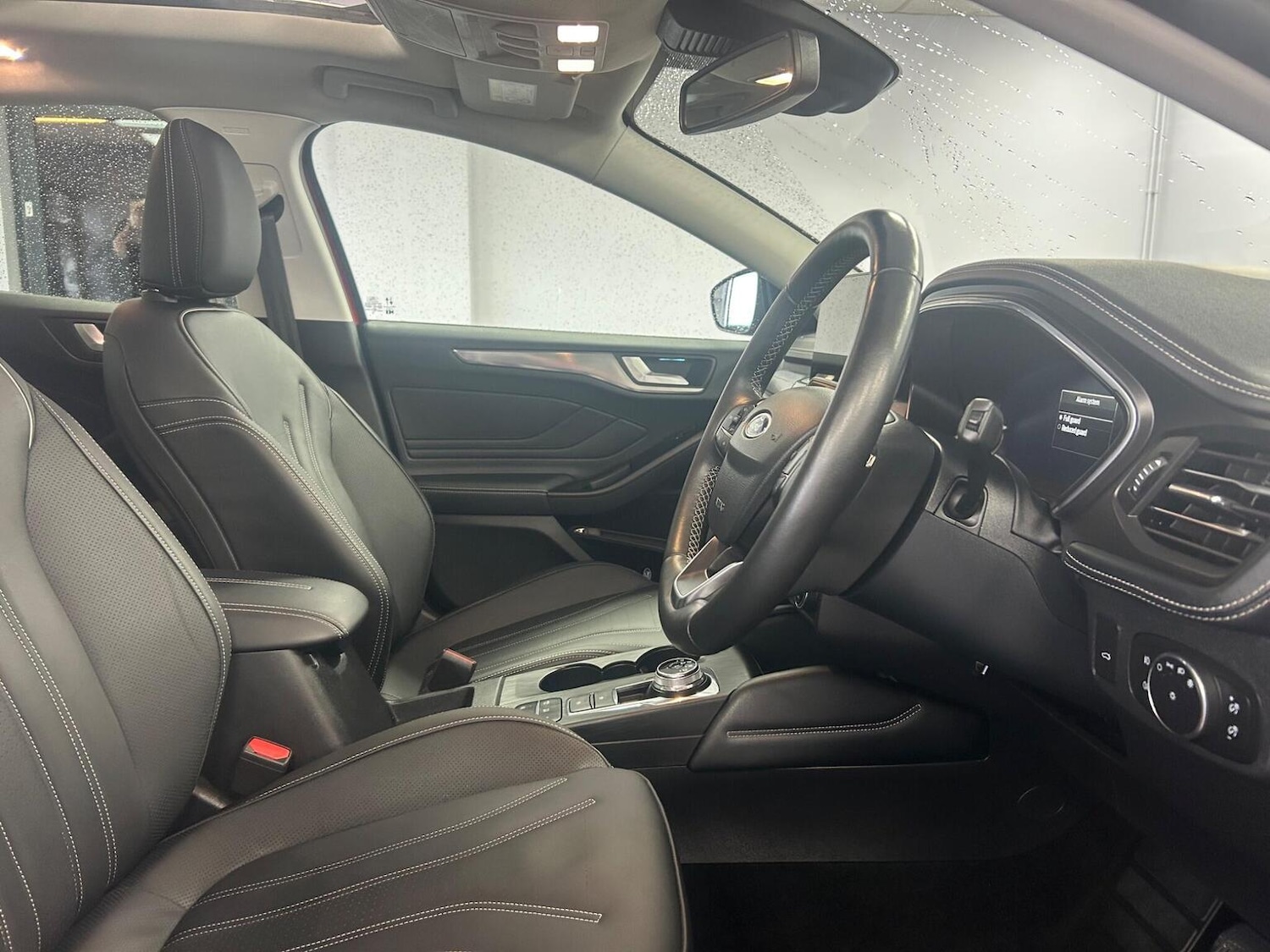 Used Ford Focus 2021 for sale - 76979541: Photo 9