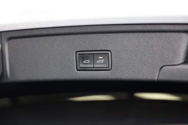Used Volkswagen Touareg 2022 for sale - 75202516: Photo 53