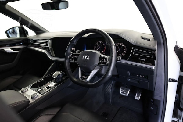 Used Volkswagen Touareg 2022 for sale - 75202516: Photo 54