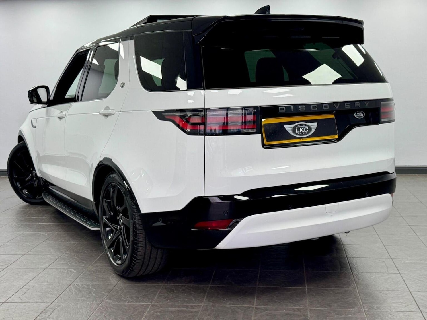 Used Land Rover Discovery 2021 for sale - 76231802: Photo 12