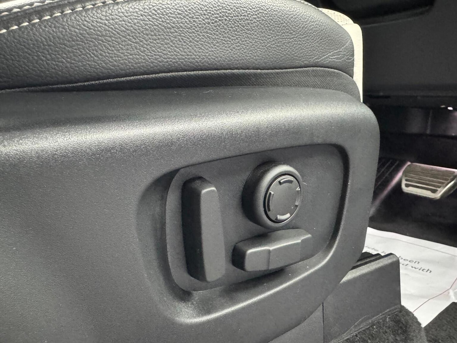 Used Land Rover Discovery 2021 for sale - 76231802: Photo 33