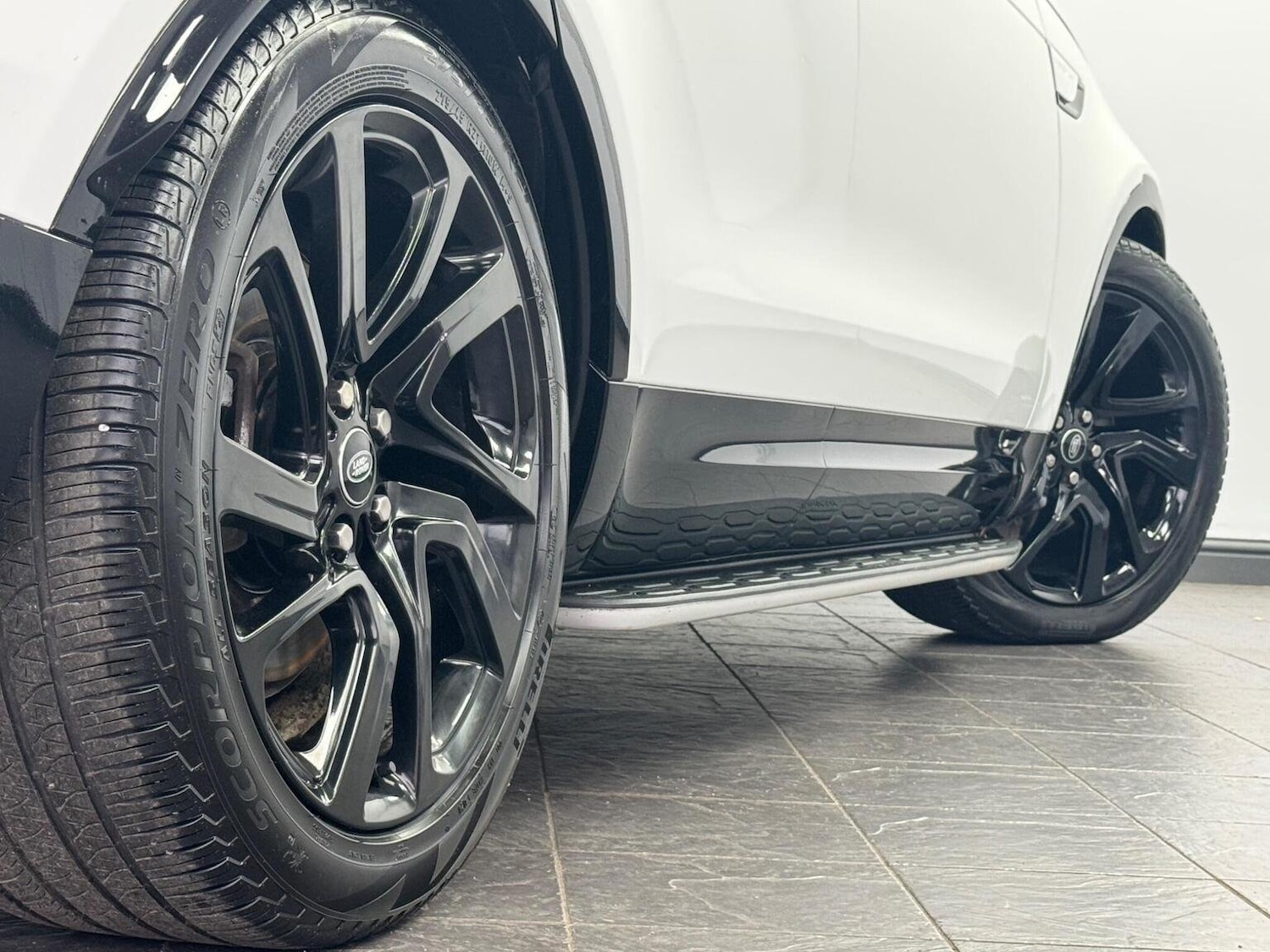 Used Land Rover Discovery 2021 for sale - 76231802: Photo 45