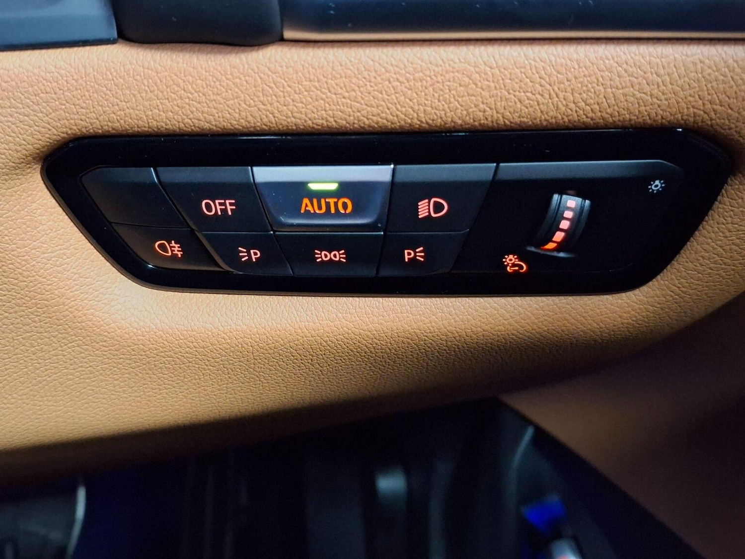 Used BMW 8 Series 2020 for sale - 77781770: Photo 28