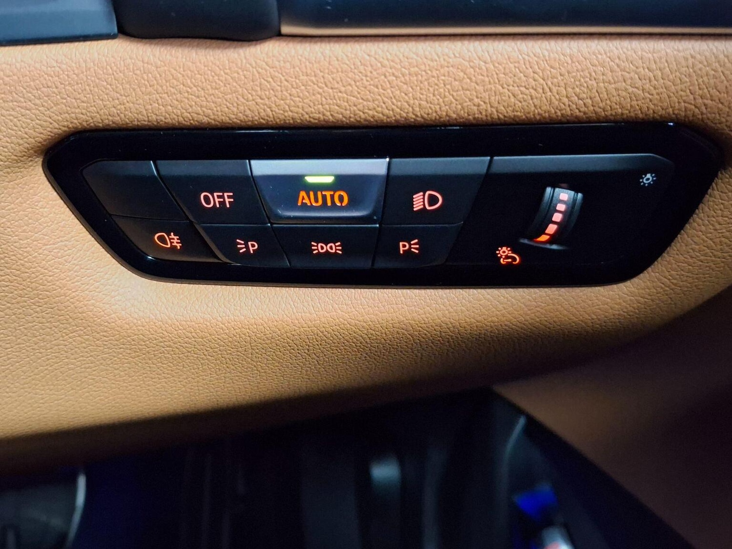 Used BMW 8 Series 2020 for sale - 77781770: Photo 43