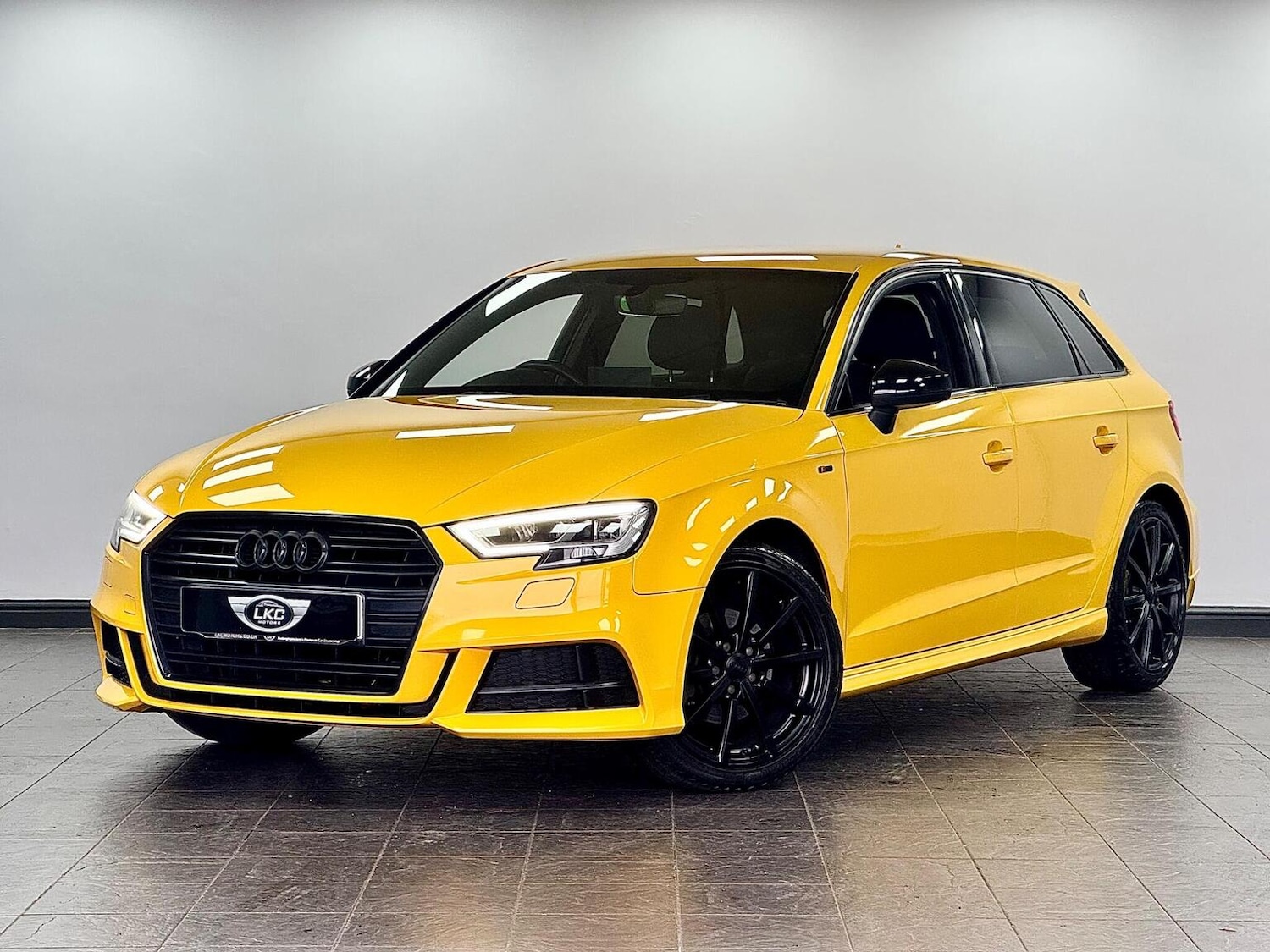 Used Audi A3 2017 for sale - 76741369: Photo 1