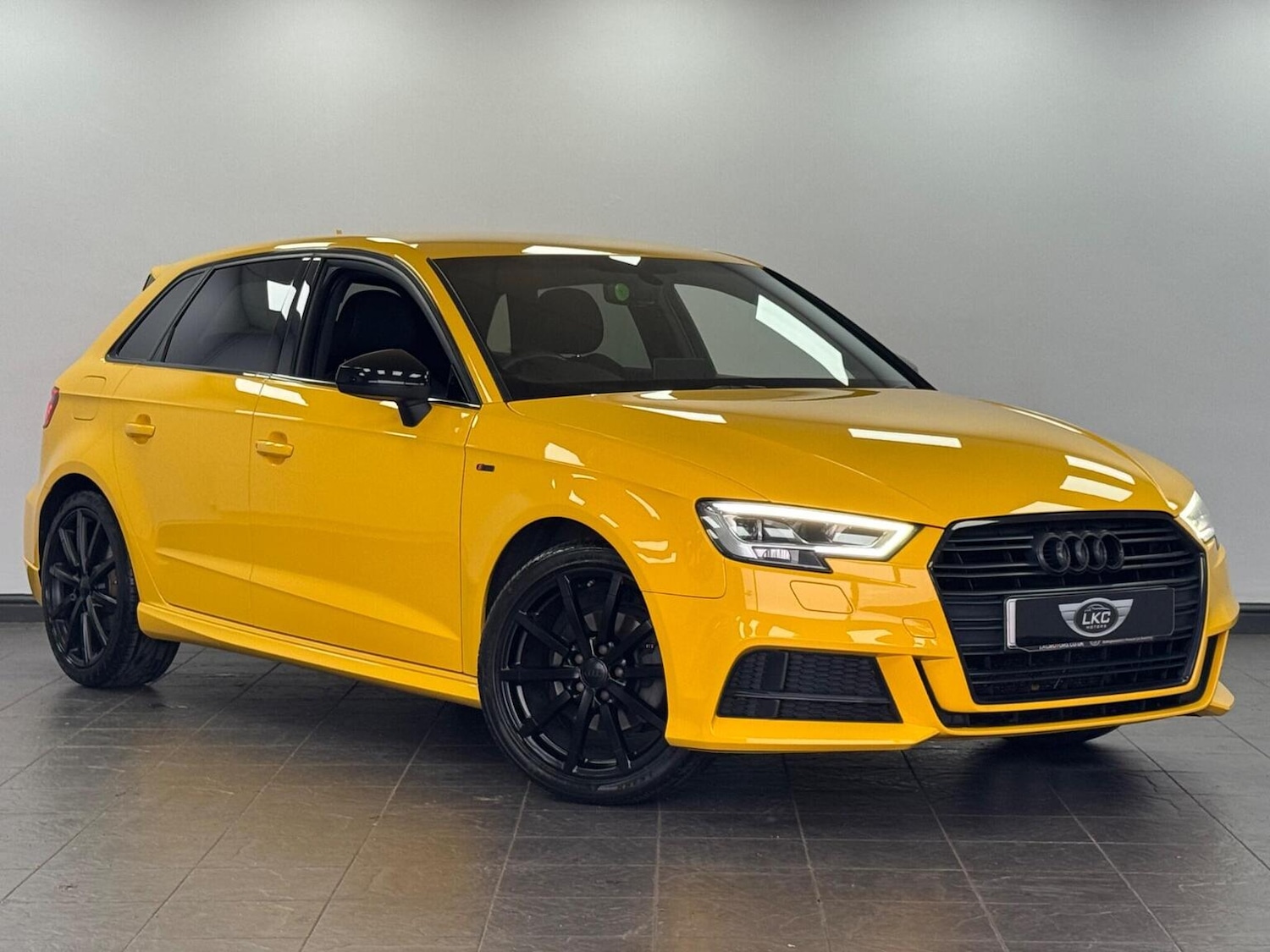 Used Audi A3 2017 for sale - 76741369: Photo 13