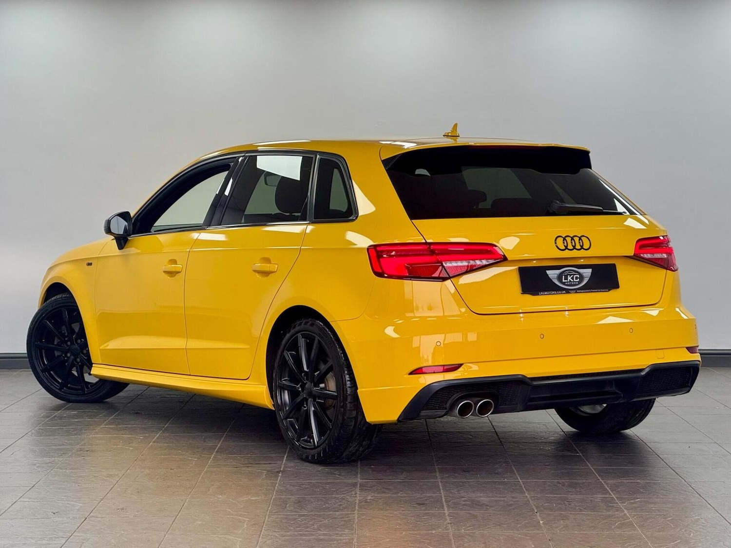 Used Audi A3 2017 for sale - 76741369: Photo 15