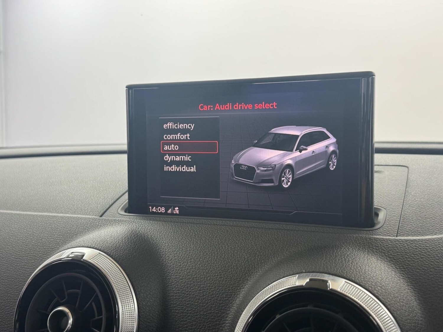 Used Audi A3 2017 for sale - 76741369: Photo 27