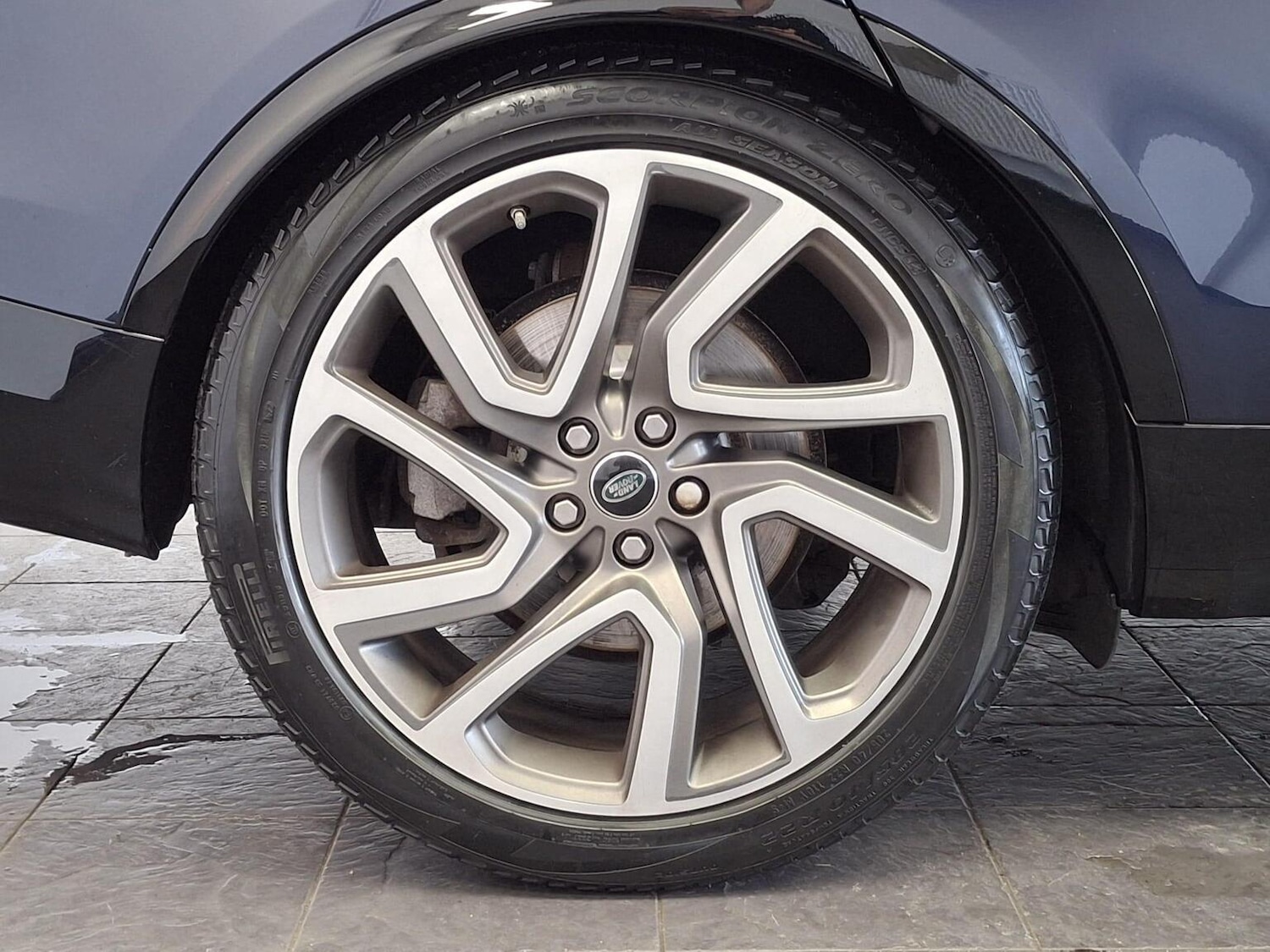 Used Land Rover Discovery 2018 for sale - 77020593: Photo 19