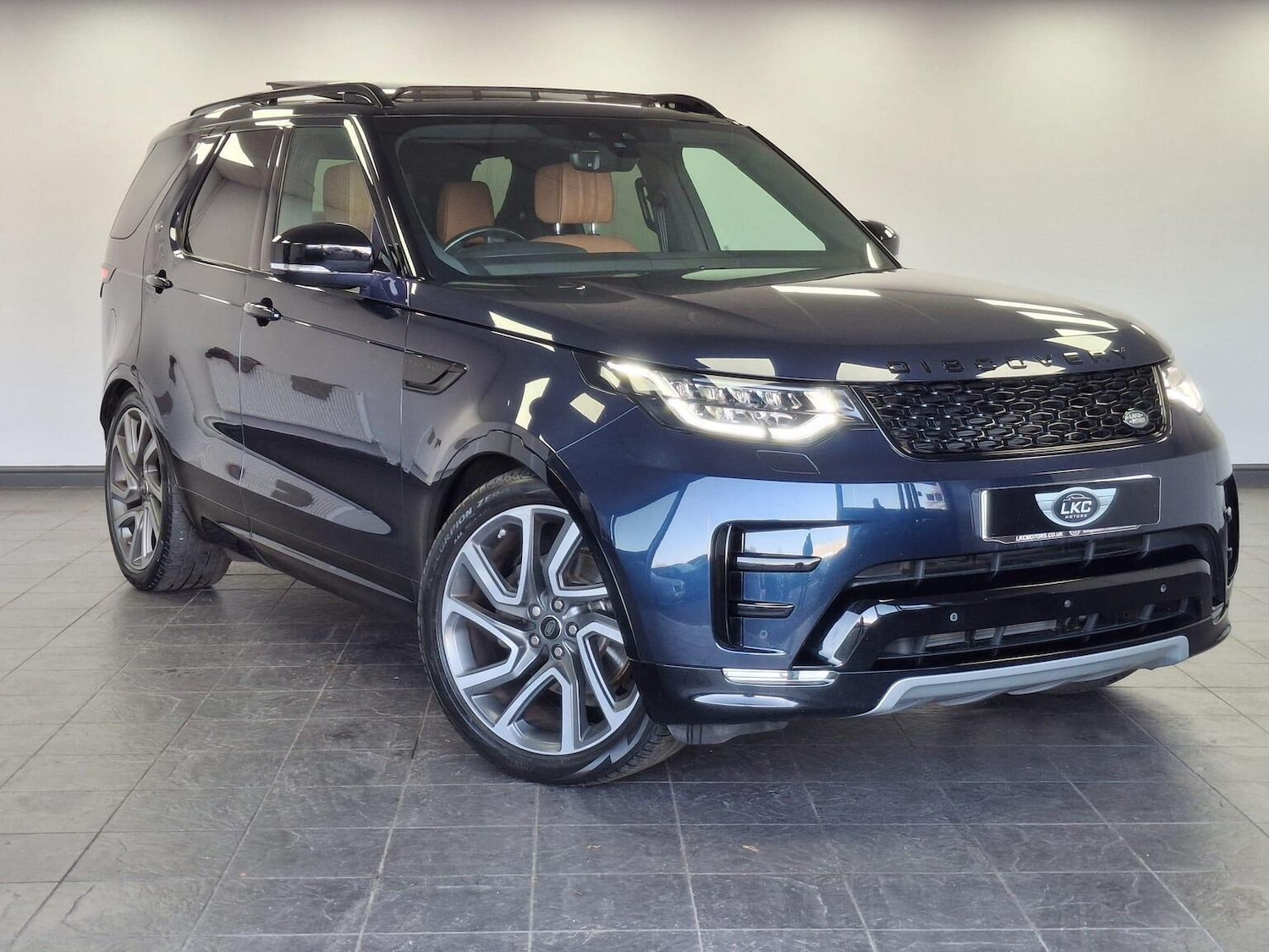 Used Land Rover Discovery 2018 for sale - 77020593: Photo 2