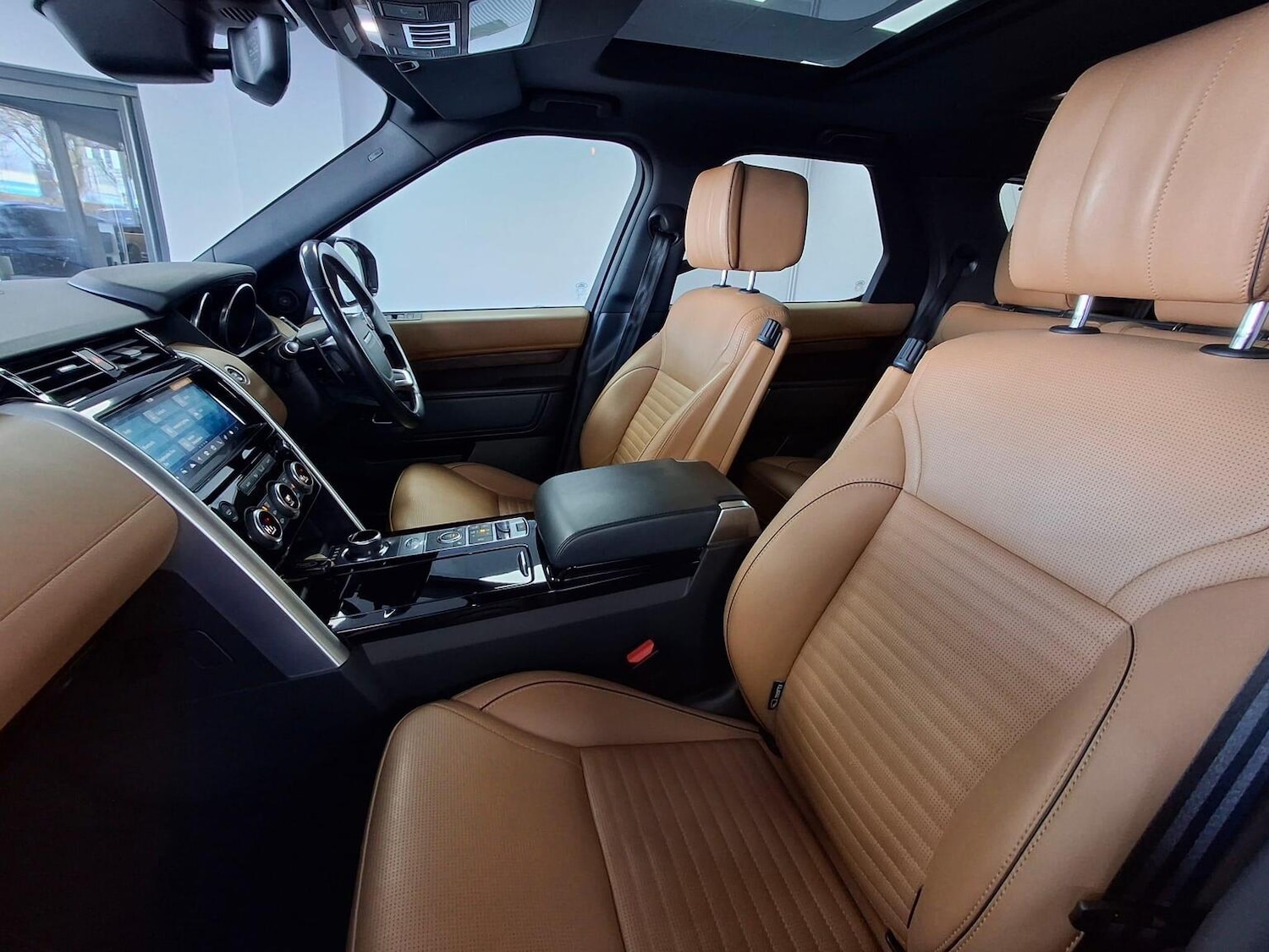 Used Land Rover Discovery 2018 for sale - 77020593: Photo 42