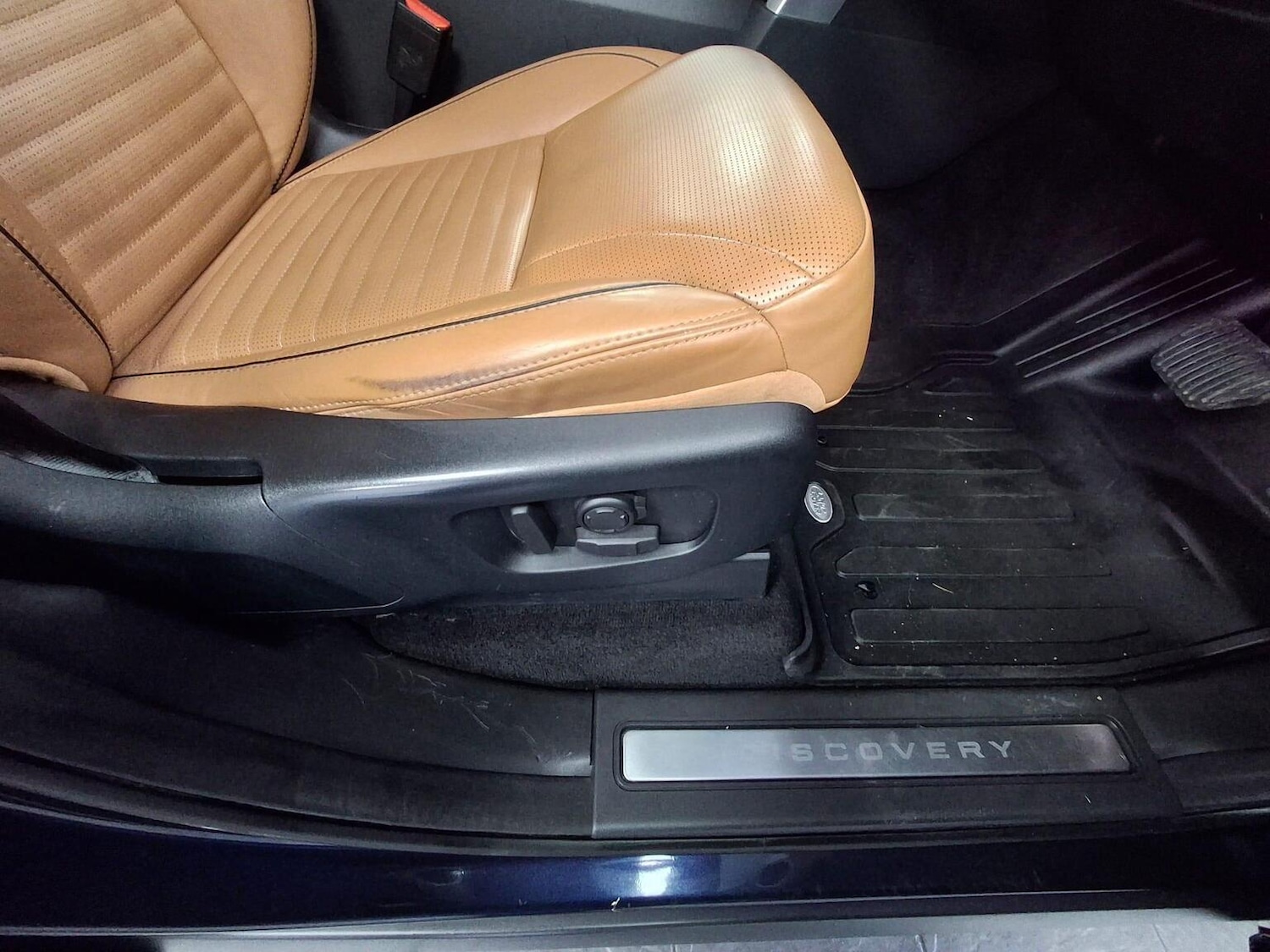 Used Land Rover Discovery 2018 for sale - 77020593: Photo 46