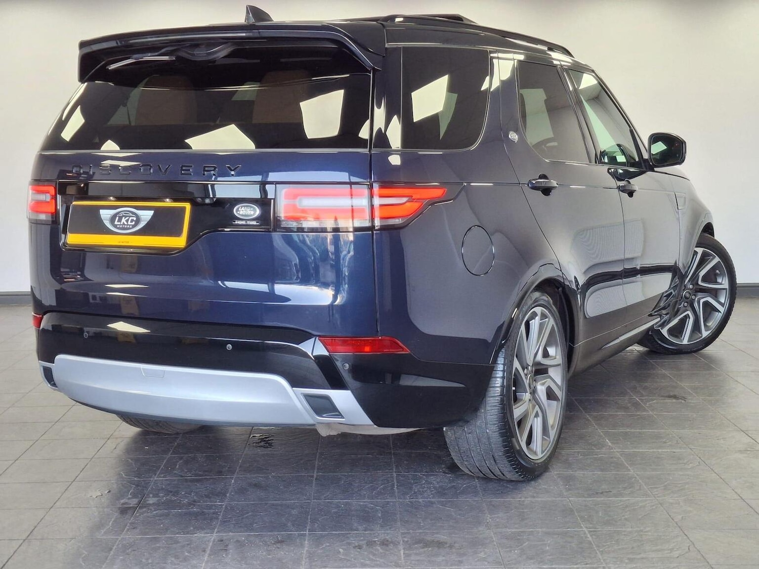 Used Land Rover Discovery 2018 for sale - 77020593: Photo 7