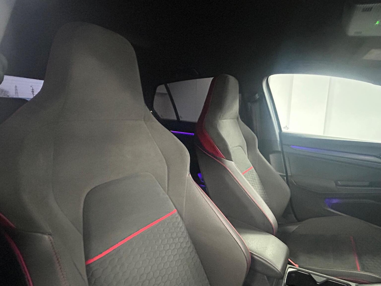 Used Volkswagen Golf 2021 for sale - 77535877: Photo 8