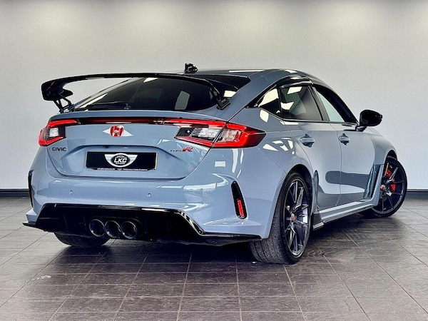 Used Honda Civic 2023 for sale - 76211944: Photo 2