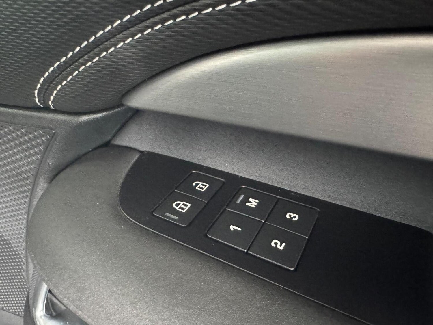 Used Land Rover Discovery 2021 for sale - 76430858: Photo 47