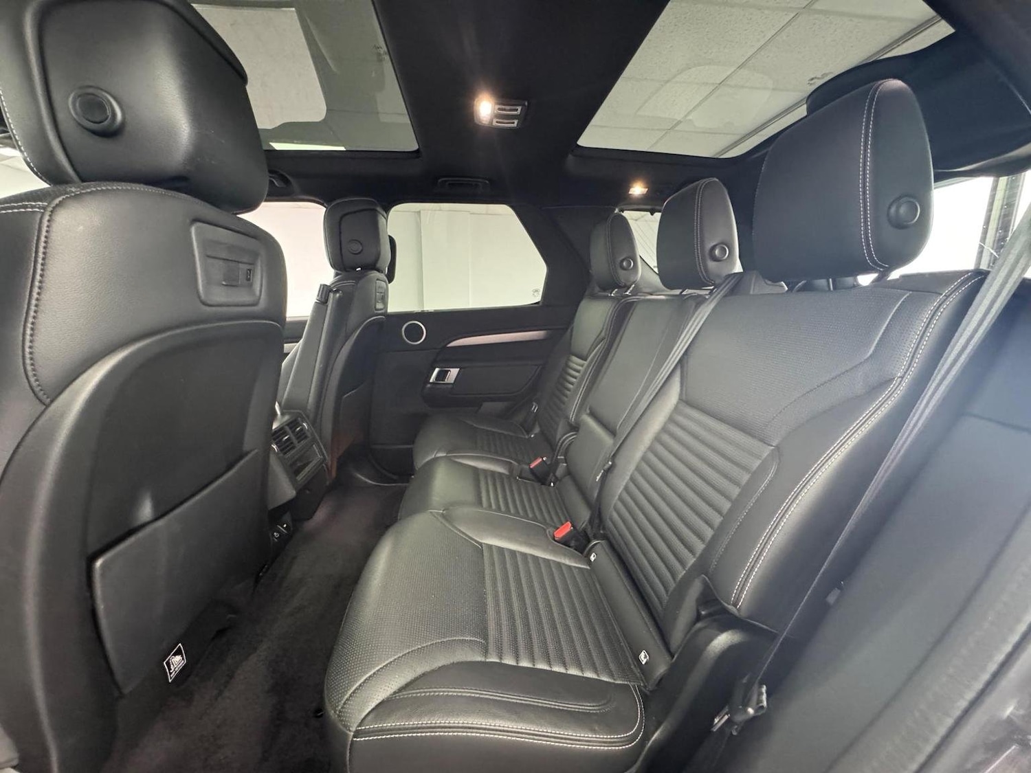 Used Land Rover Discovery 2021 for sale - 76430858: Photo 8