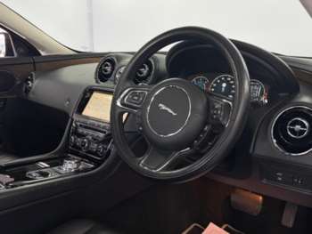 Used Jaguar XJ 2017 for sale - 75202572: Photo