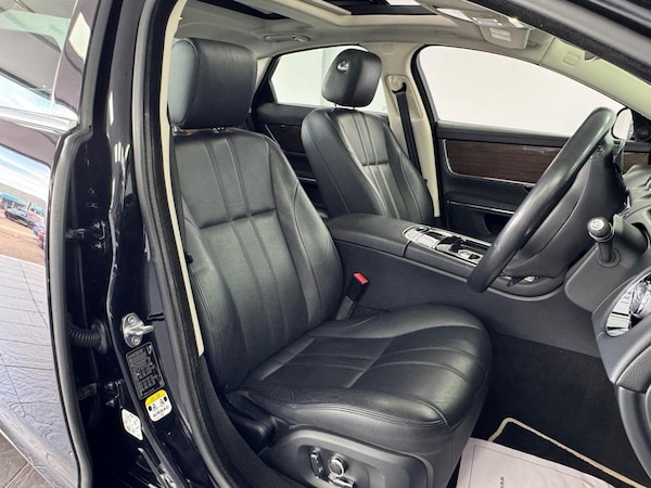 Used Jaguar XJ 2017 for sale - 75202572: Photo 5