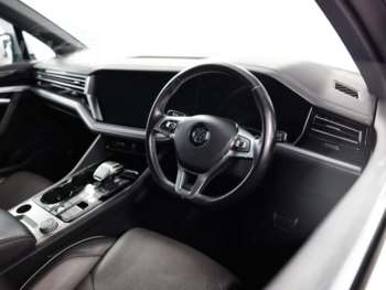 Used Volkswagen Touareg 2018 for sale - 75202486: Photo